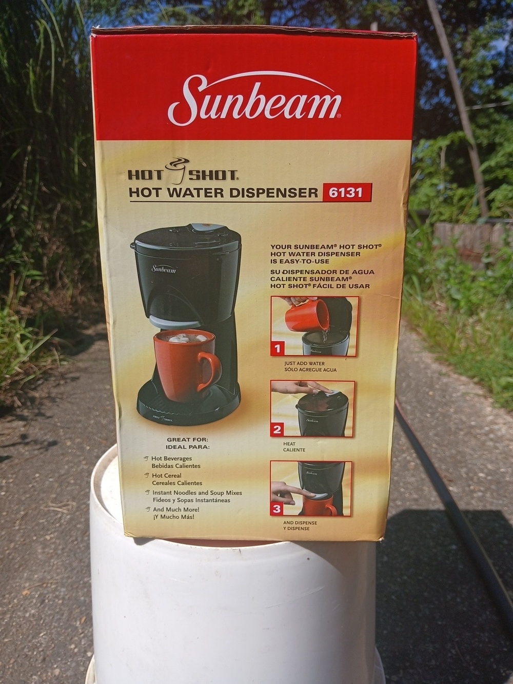 Sunbeam Hot Shot Hot Water Dispenser 6131 - Black with Red Accent - Picture 4 of 6